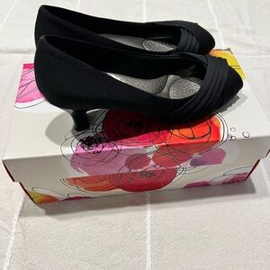 Elegant Black Women's Shoes